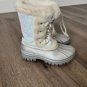 Sparkly Silver Kids Winter Boots